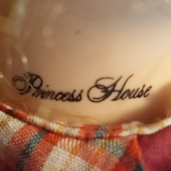 Princess House Porcelain Doll, laying on tummy - Picture 6 of 6